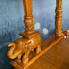561809571